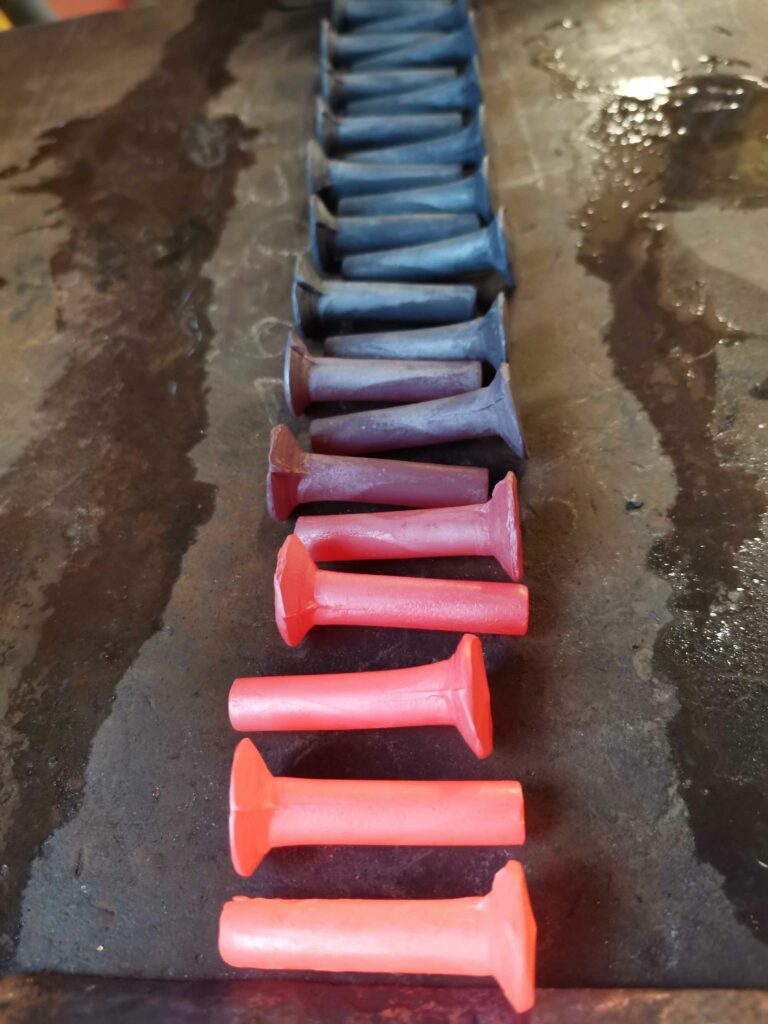Rivets cuivre forge